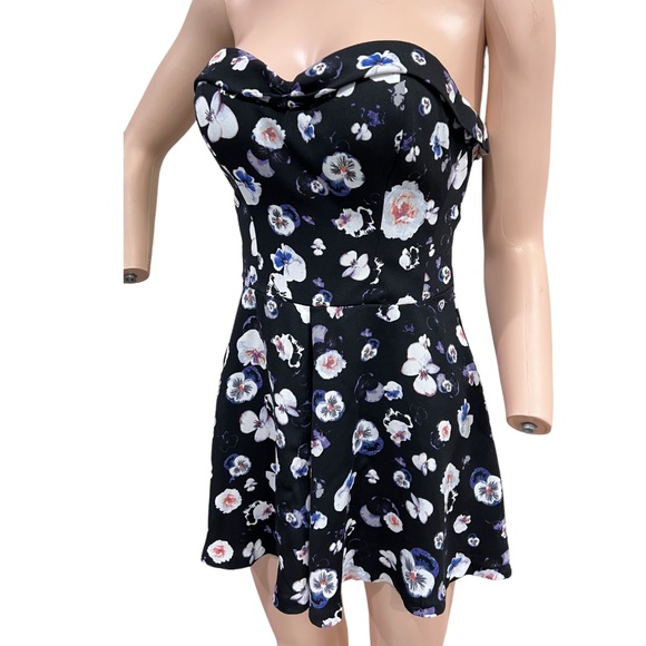 Guess Floral Sleeveless Romper Black Size 2 - Picture 4 of 14